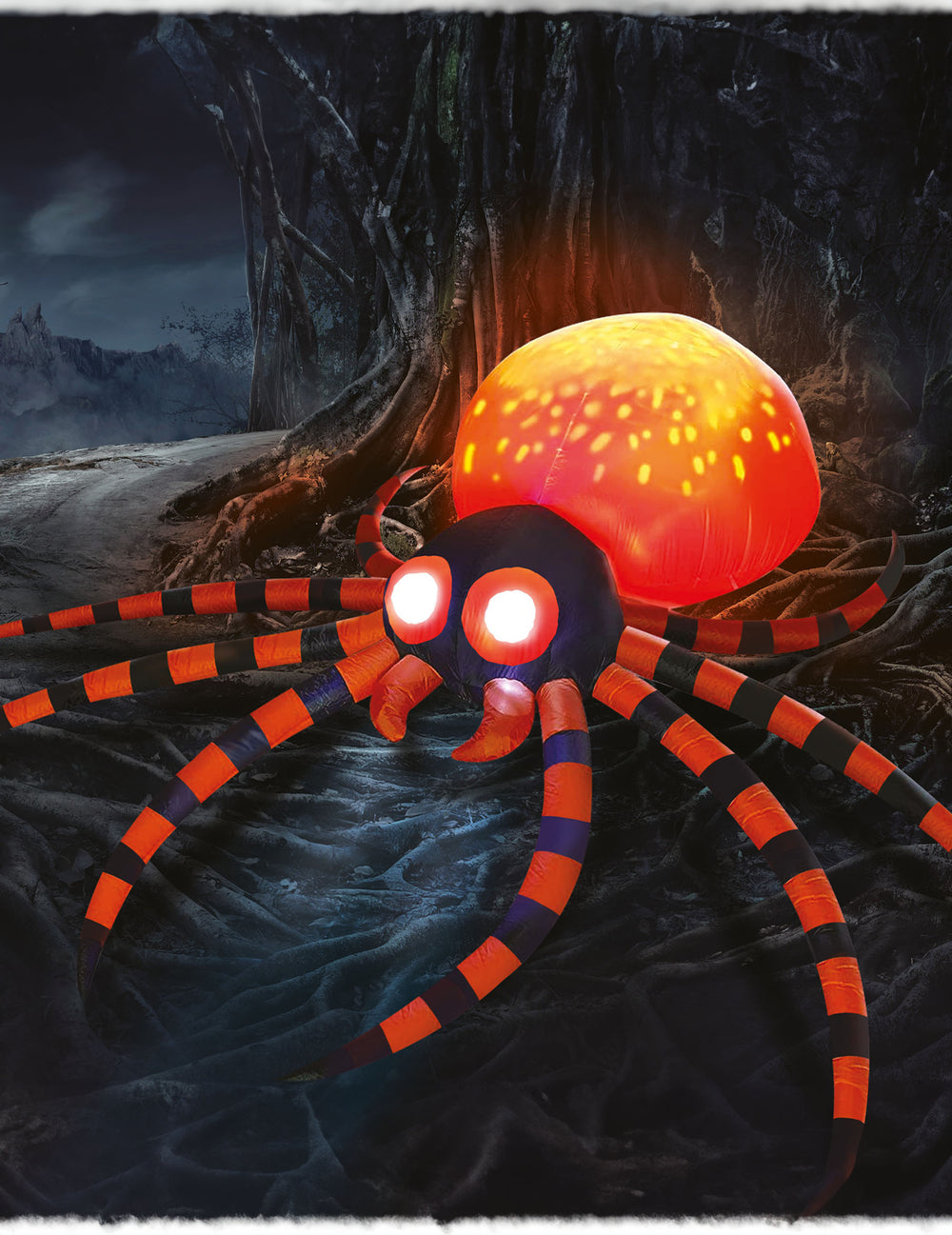 Mise en situation nocturne de la décoration araignée gonflable