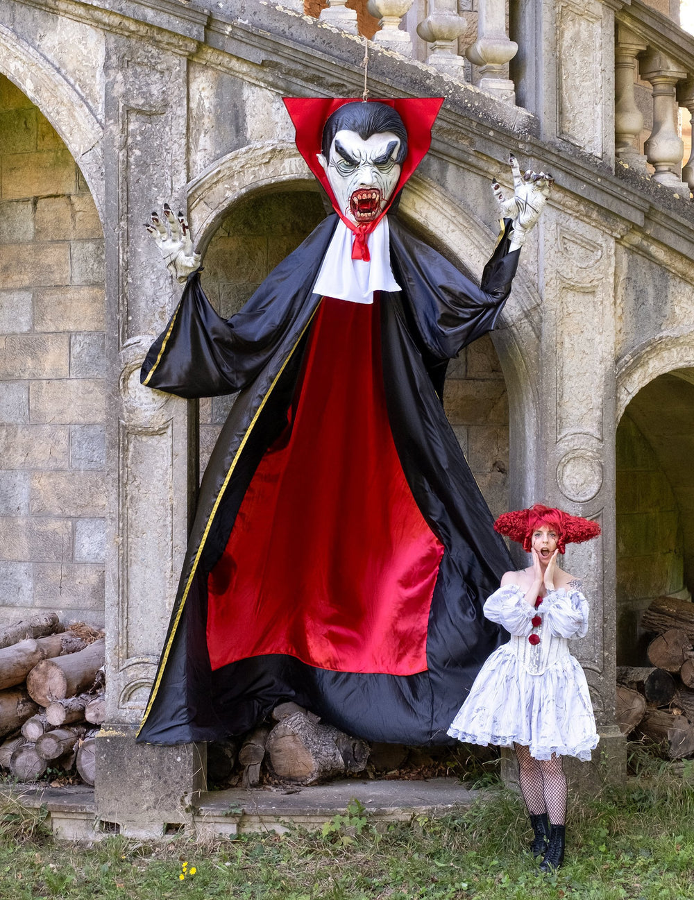 Décoration géante de vampire suspendu pour Halloween noir et rouge