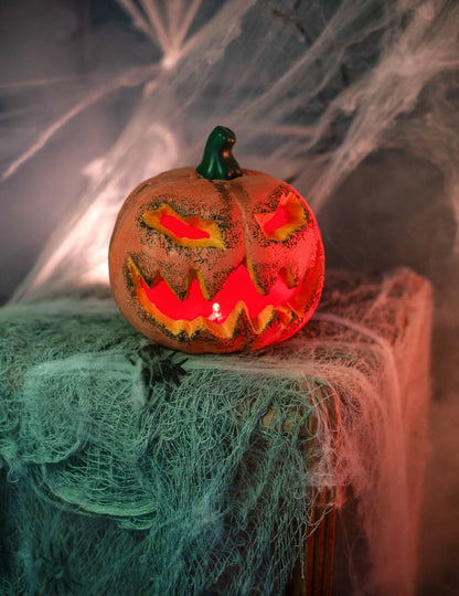 Halloween tekvica dekorácia 16 cm