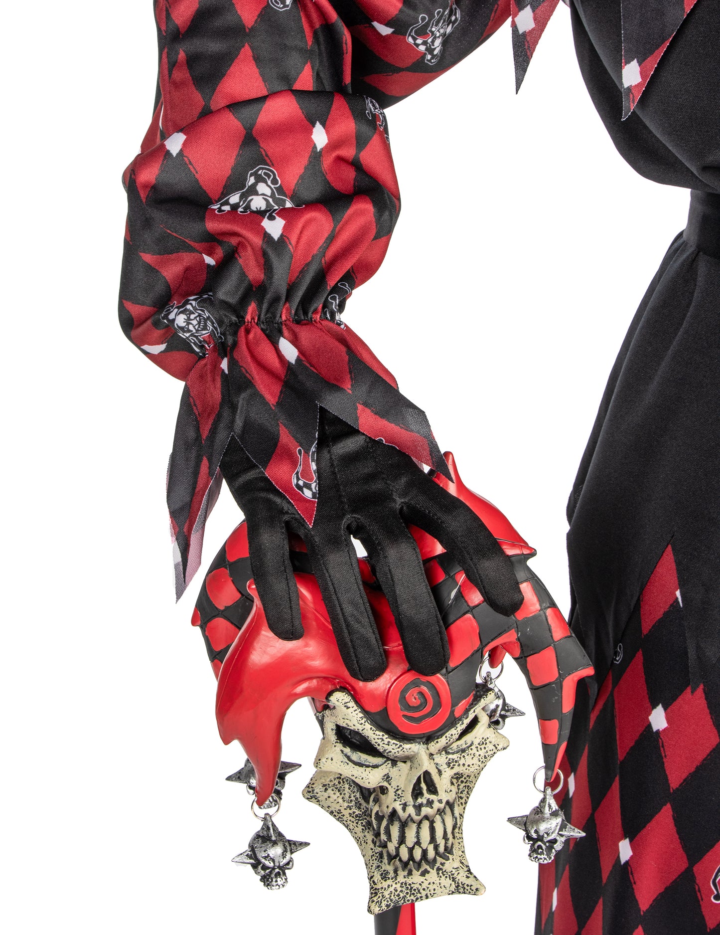 Détail de la manche et du sceptre du déguisement Arlequin du mal luxe pour homme