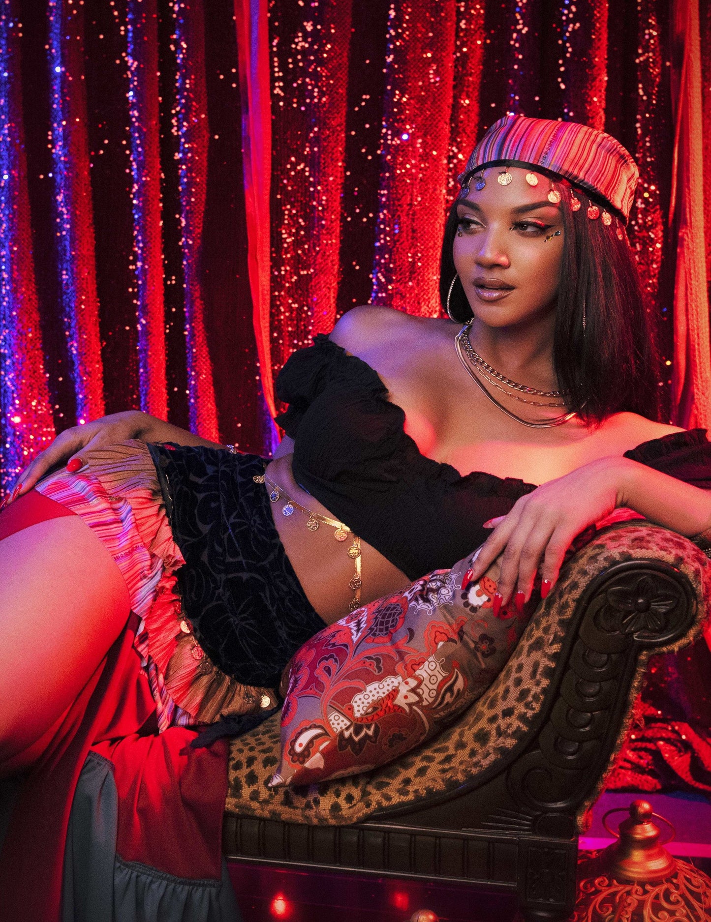 Luxusný dámsky český kostým