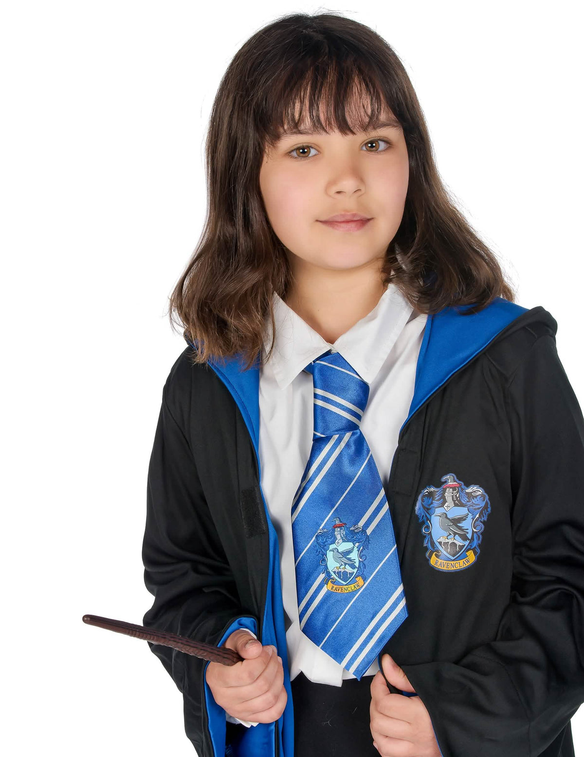 Detailný záber na kravatu a emblém klasického kostýmu Bystrohlav Harry Potter™
