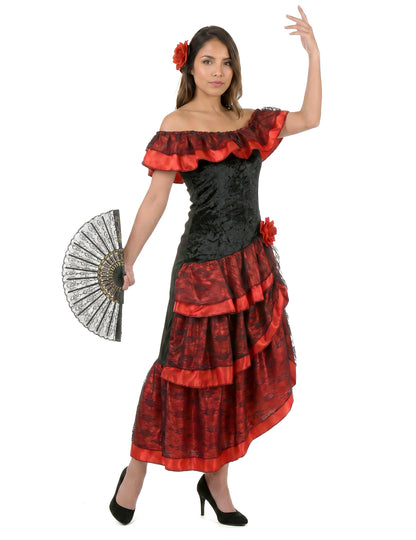 Červená a čierna flamenco flamenco tanečnica zamaskuje