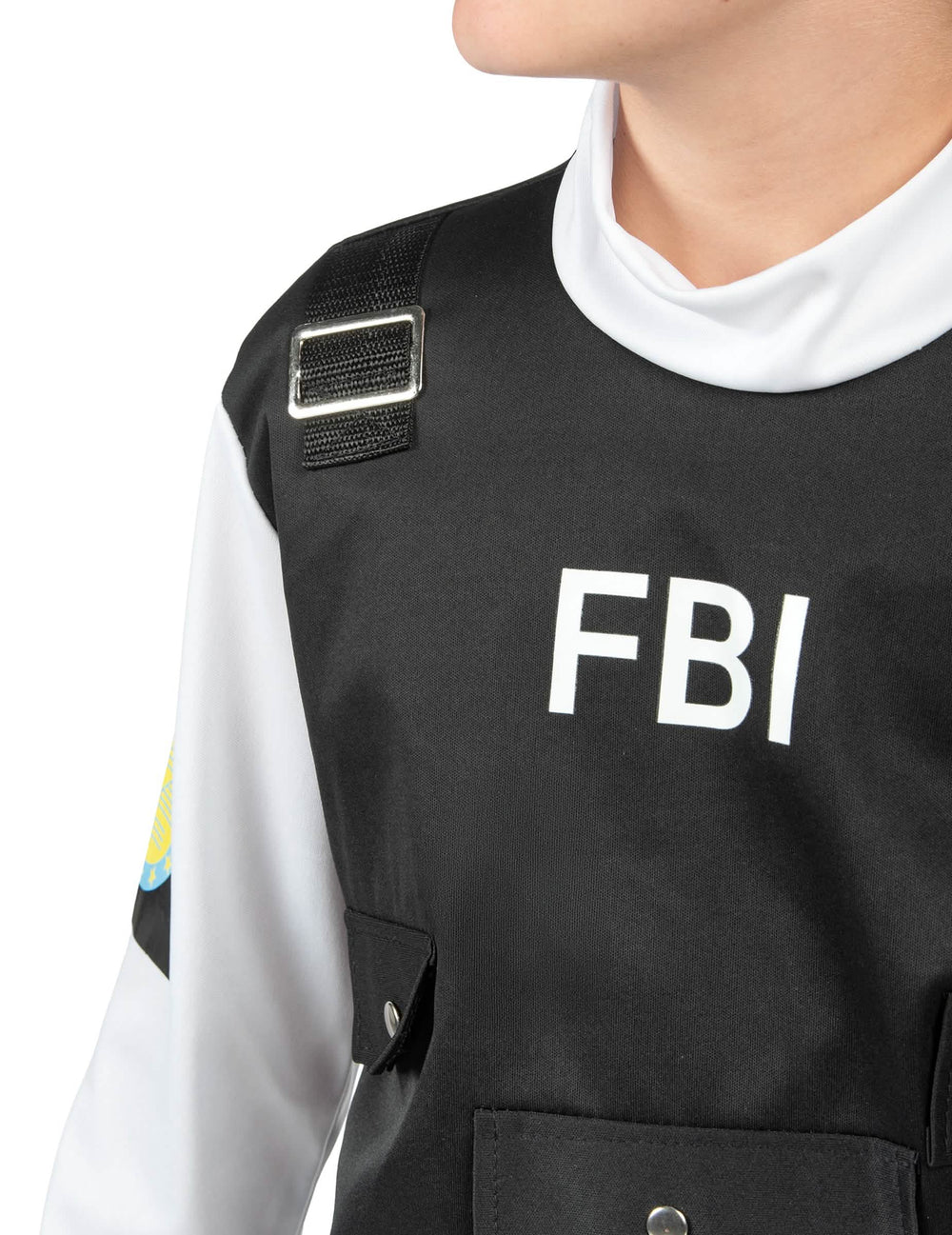 Detail nápisu FBI na vesti detského kostýmu FBI
