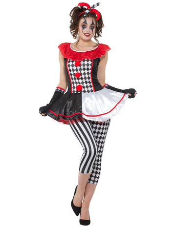 Folish Masguise of King Woman