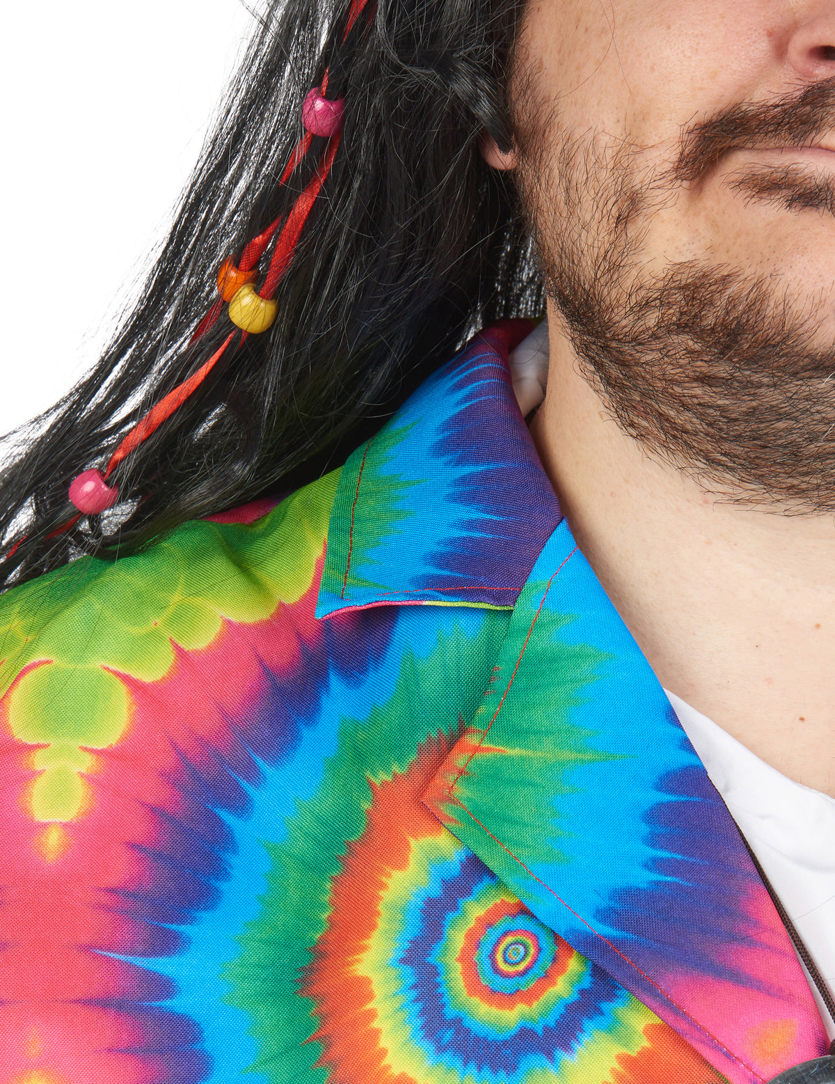 Gros plan sur le col du déguisement hippie psychédélique