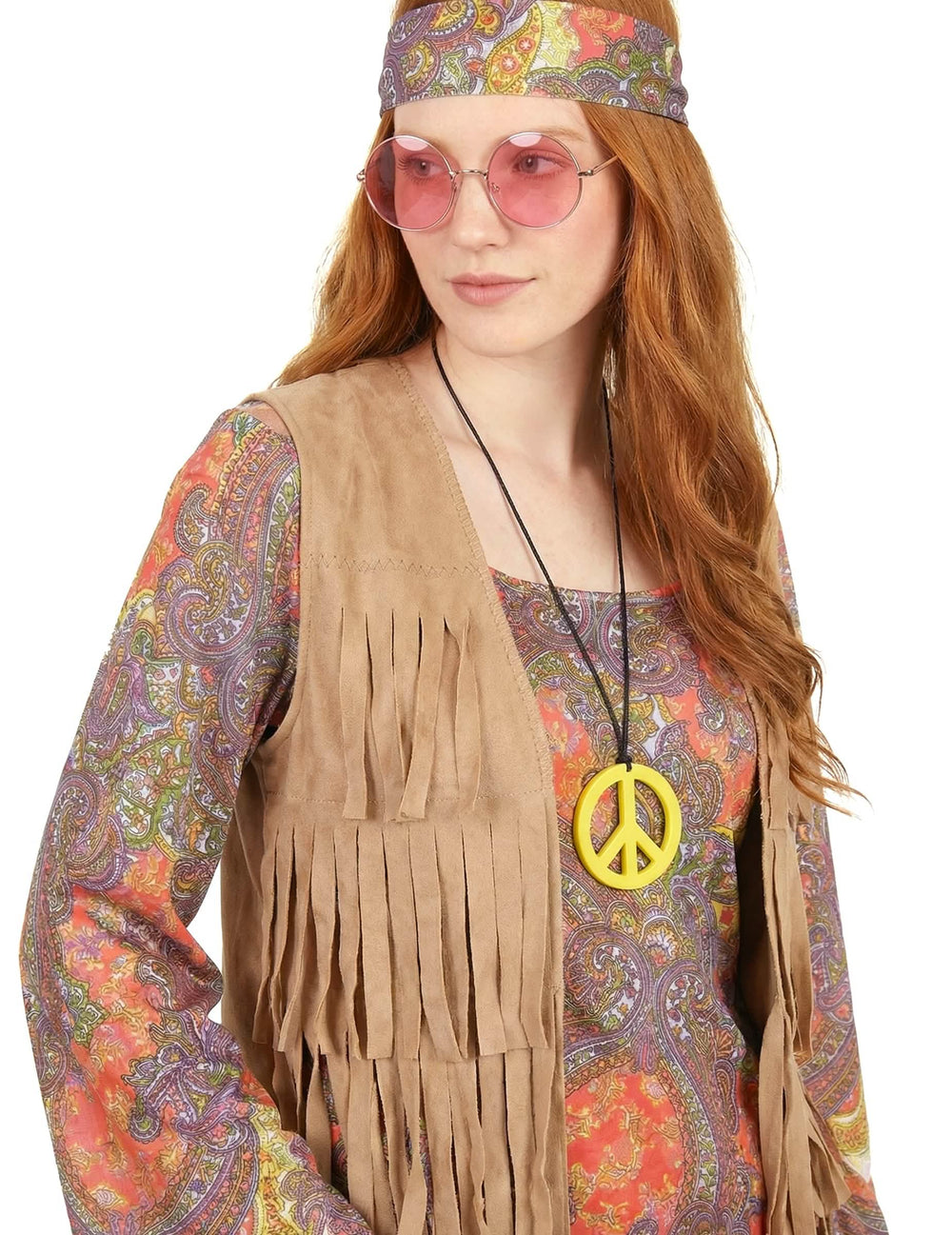 Detaily doplnkov hippie kostýmu pre ženu