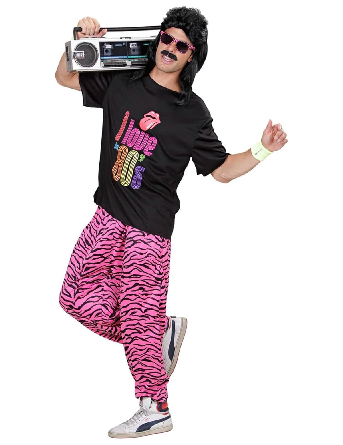 Záber so športovými doplnky kostýmu I love 80's