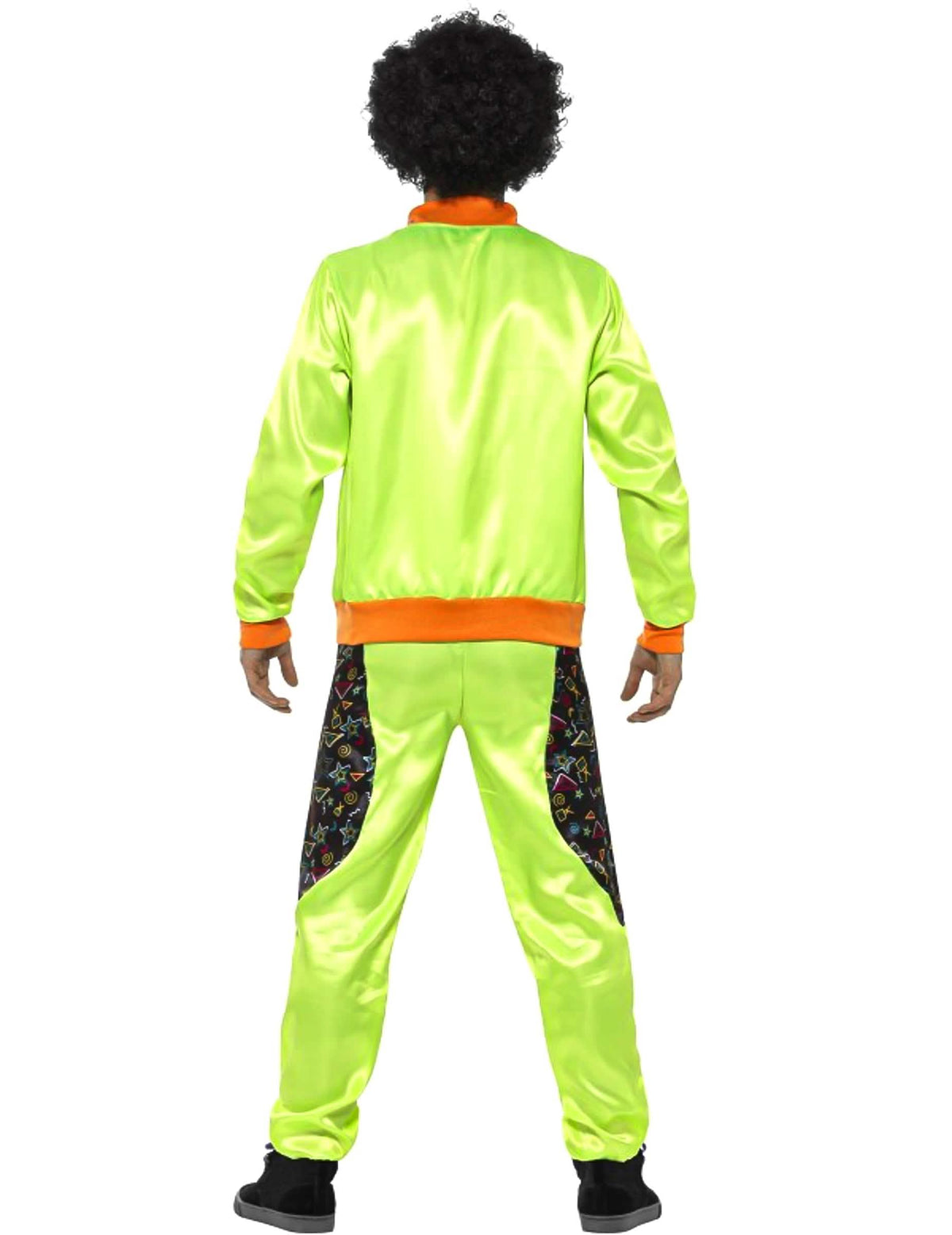Pohľad zozadu na retro joggingový kostým pre muž