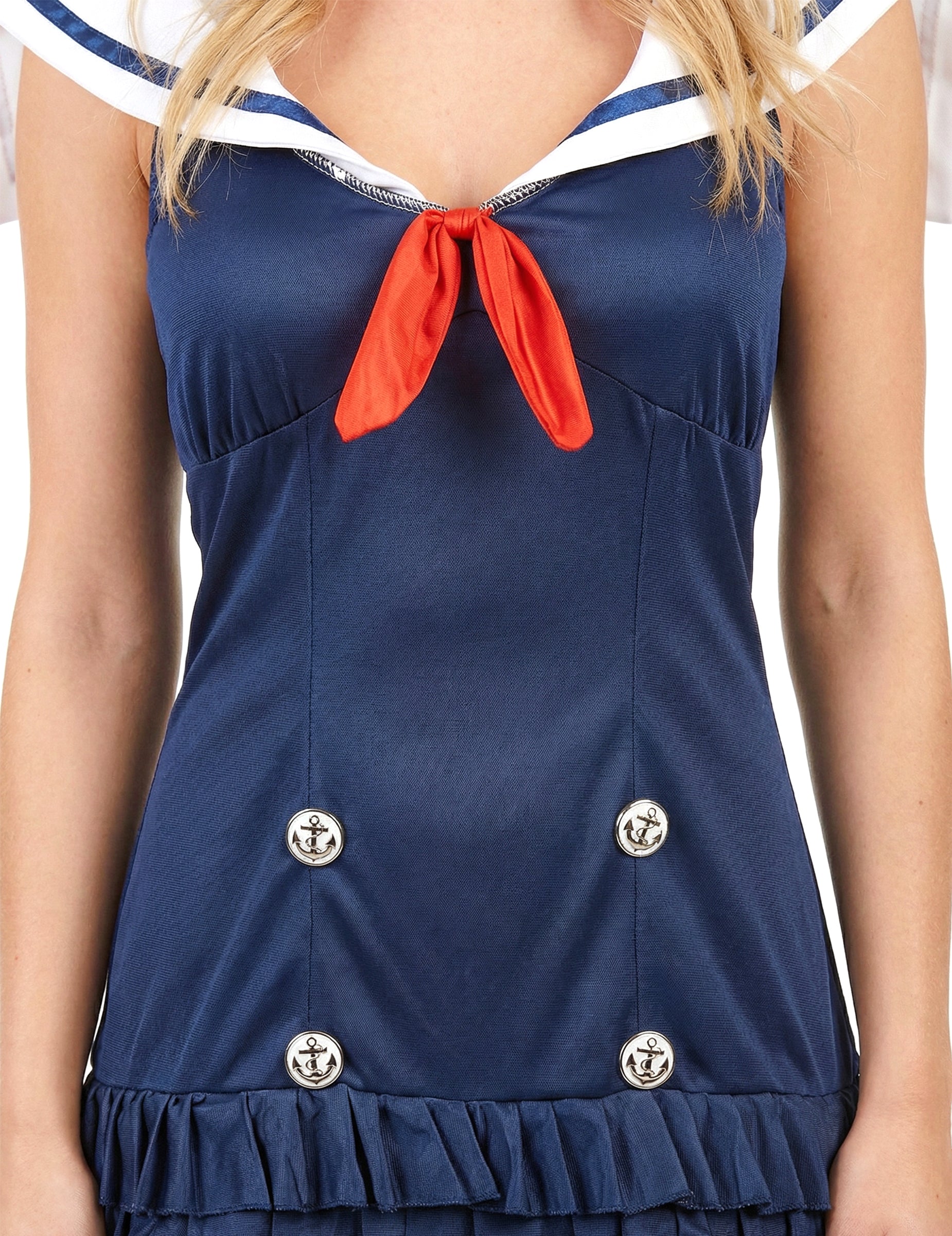 Detailný pohľad na výstrih a gombíky námorníckeho kostýmu s výstrihom do V