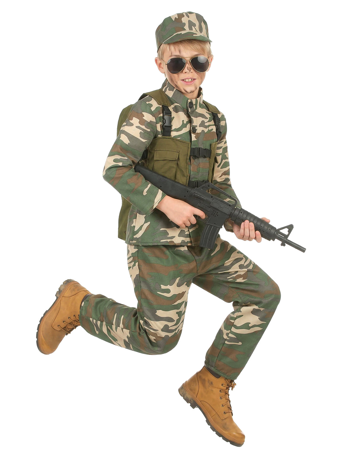 Vue de profil en action avec fusil du déguisement militaire pour garçon