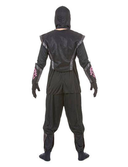 Ninja maskovala účinok mužov Faly