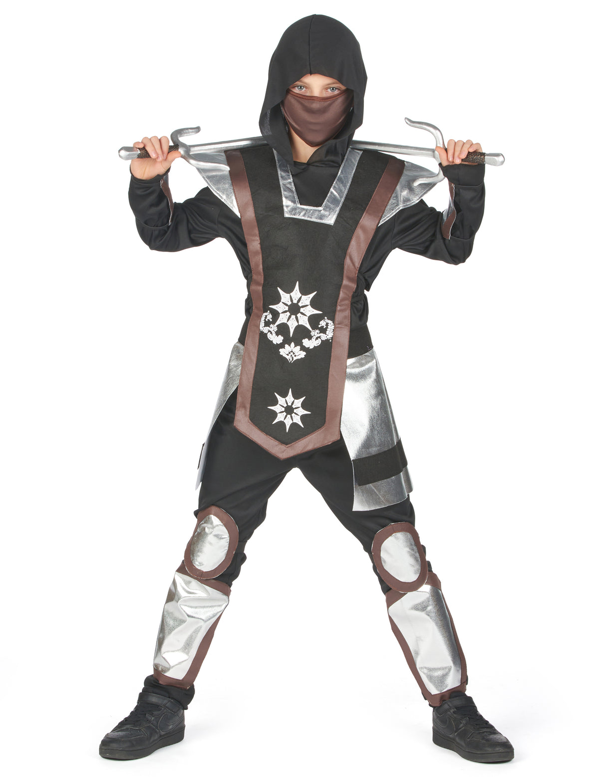 Vue de face avec les sais du déguisement ninja pour garçon