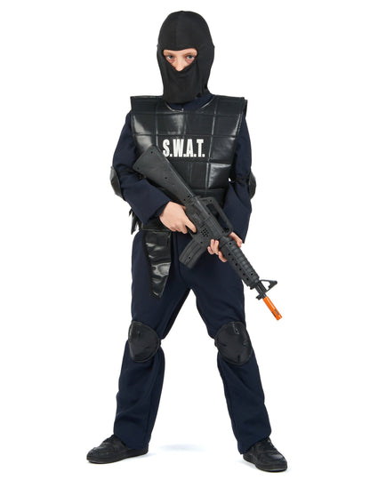 Vue de face avec fusil factice du déguisement officier du SWAT pour enfant