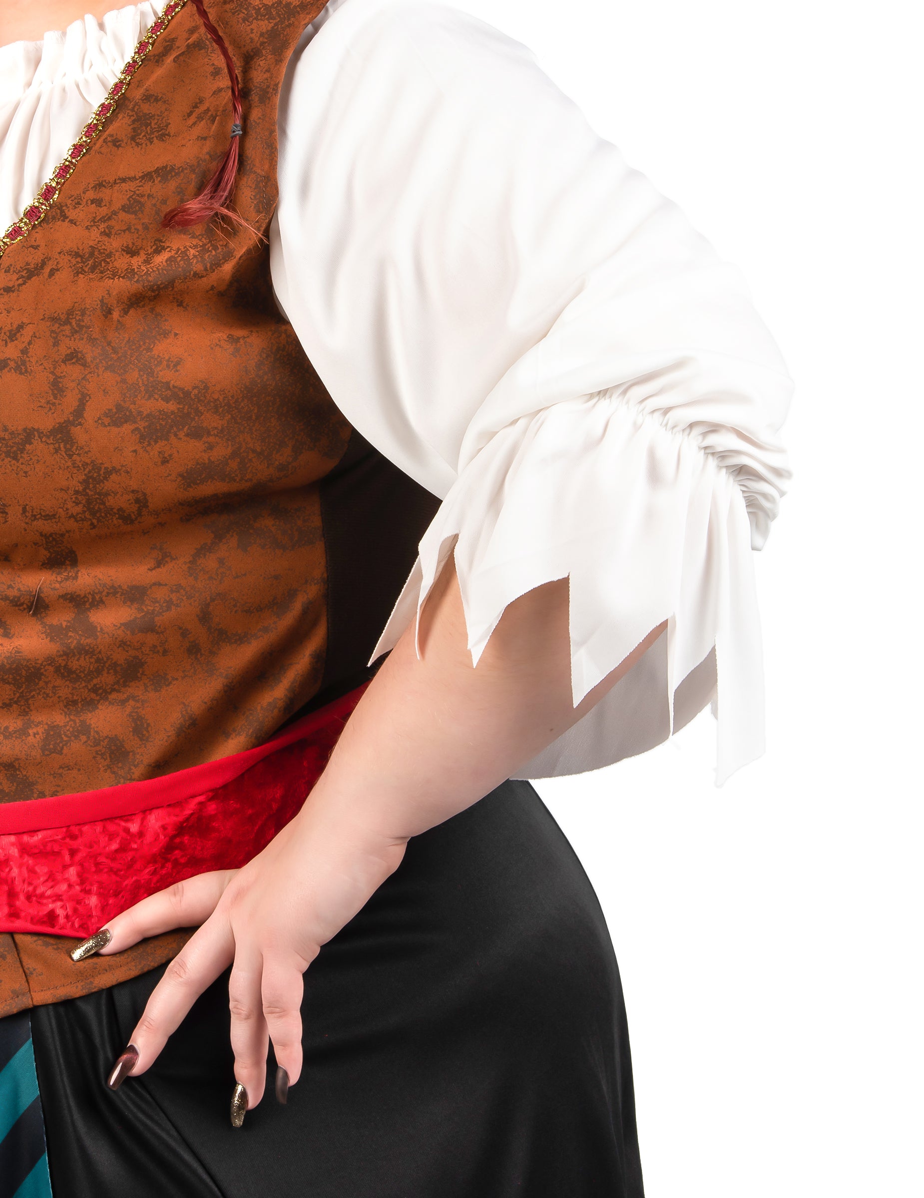 Détail de la manche bouffante blanche dentelée du déguisement de pirate pour femme