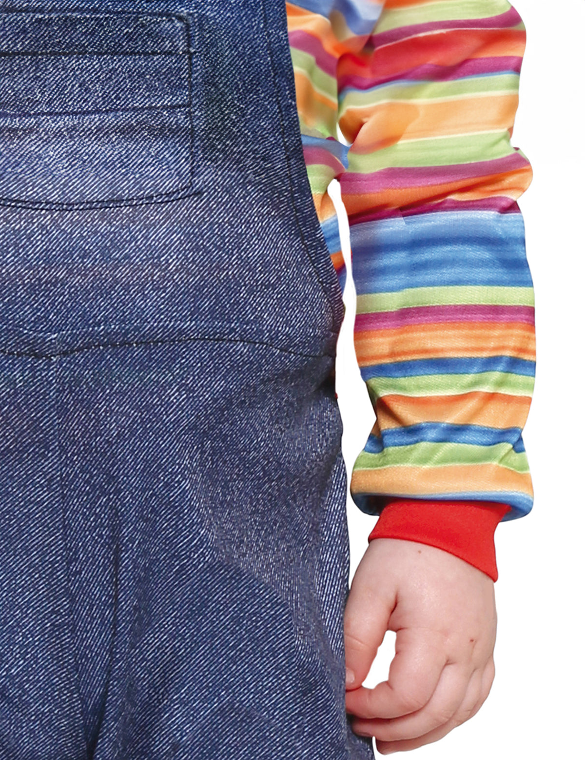 Gros plan sur la salopette et la manche rayée du déguisement de poupée diabolique