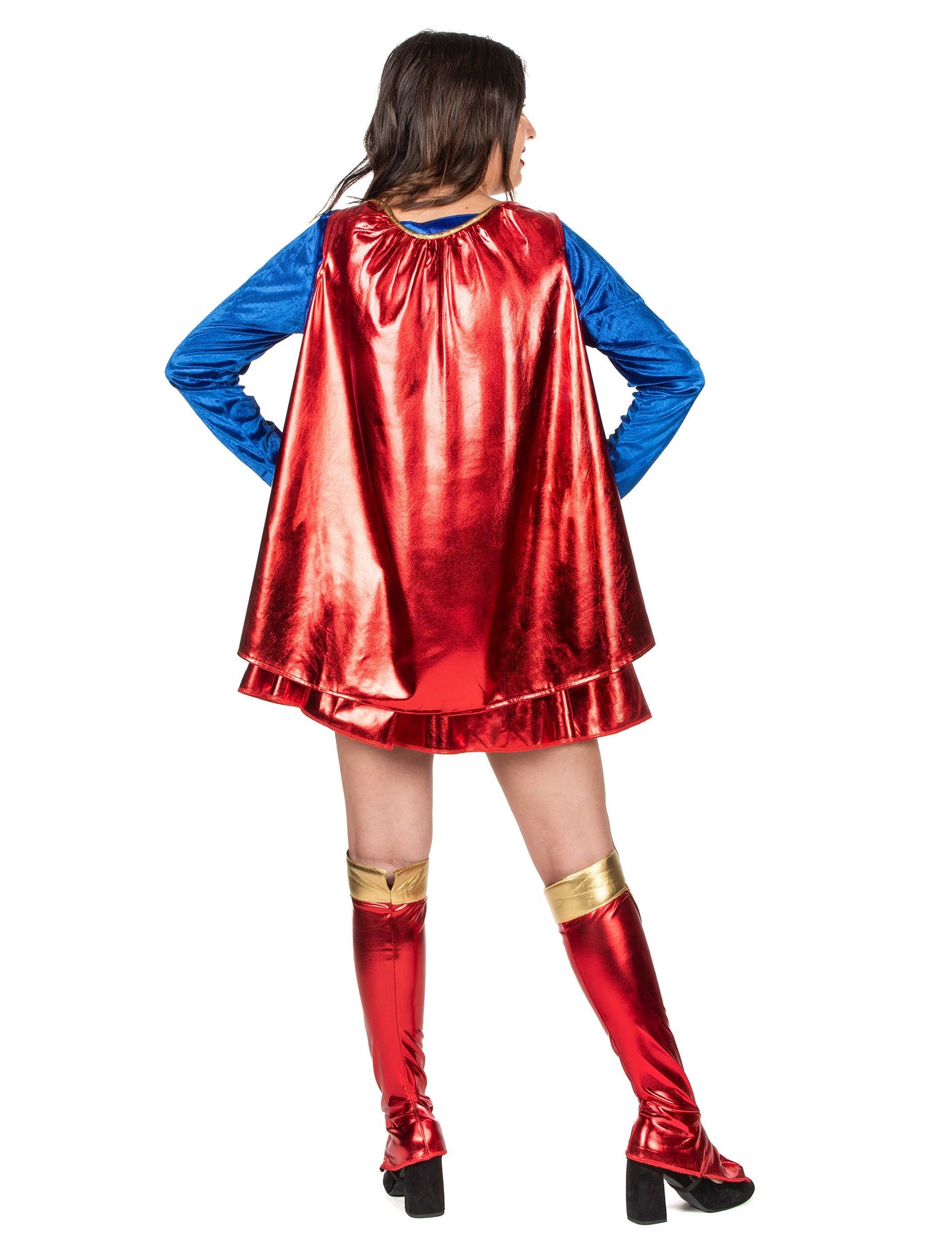 Pohľad zozadu na sexy Supergirl kostým pre ženy