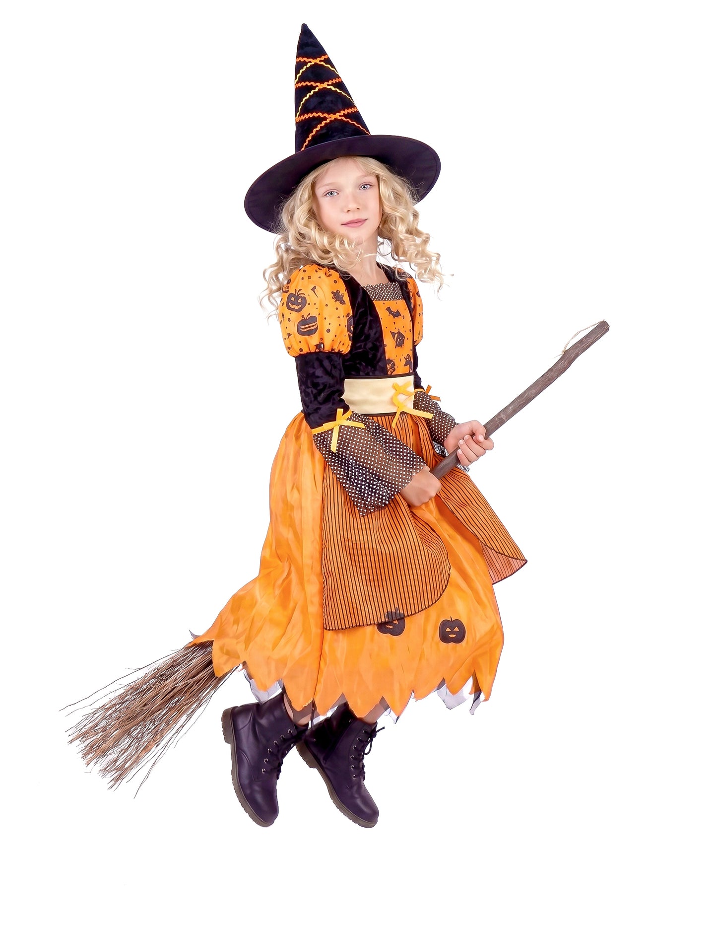 Oranžová halloweenská čarodejnica maskovanie