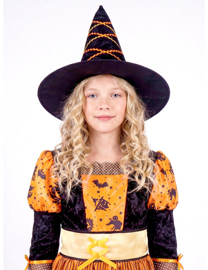 Oranžová halloweenská čarodejnica maskovanie