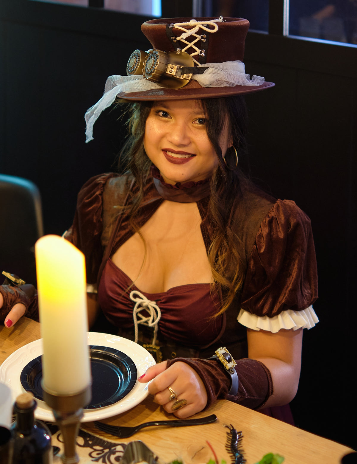 Bordeaux Woman Steampunk kostým