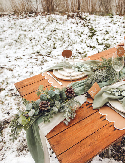 Jedľový a eukalyptový zostup 53 cm s borovicovými šiškami