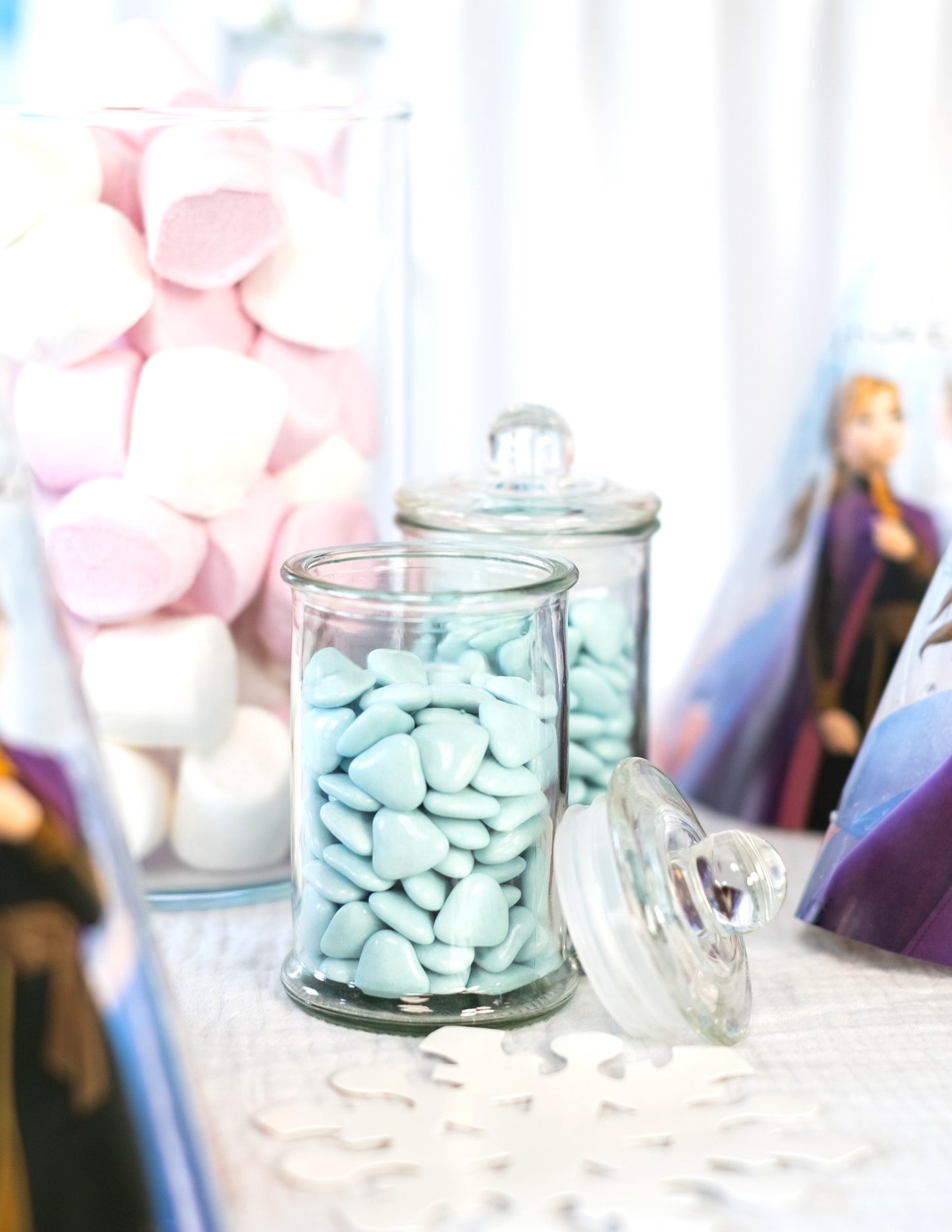 Mini čokoládové srdiečka v svetlomodrej farbe 250 g na prvé sväté prijímanie 