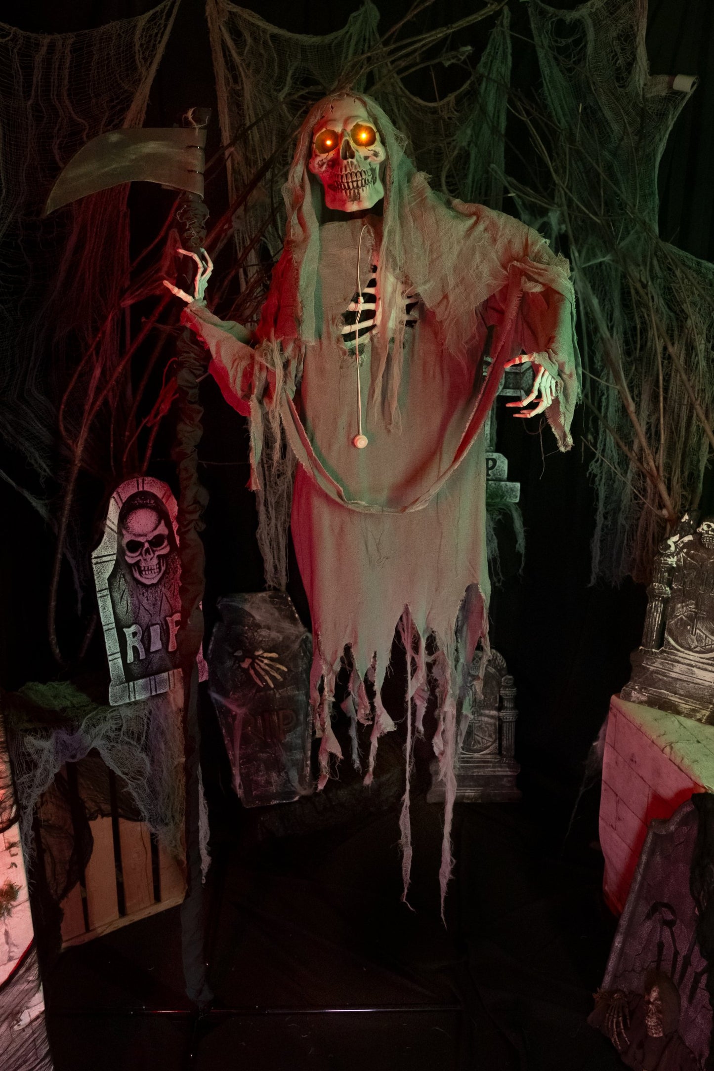 Strašidelný plávajúci reaper 183 cm