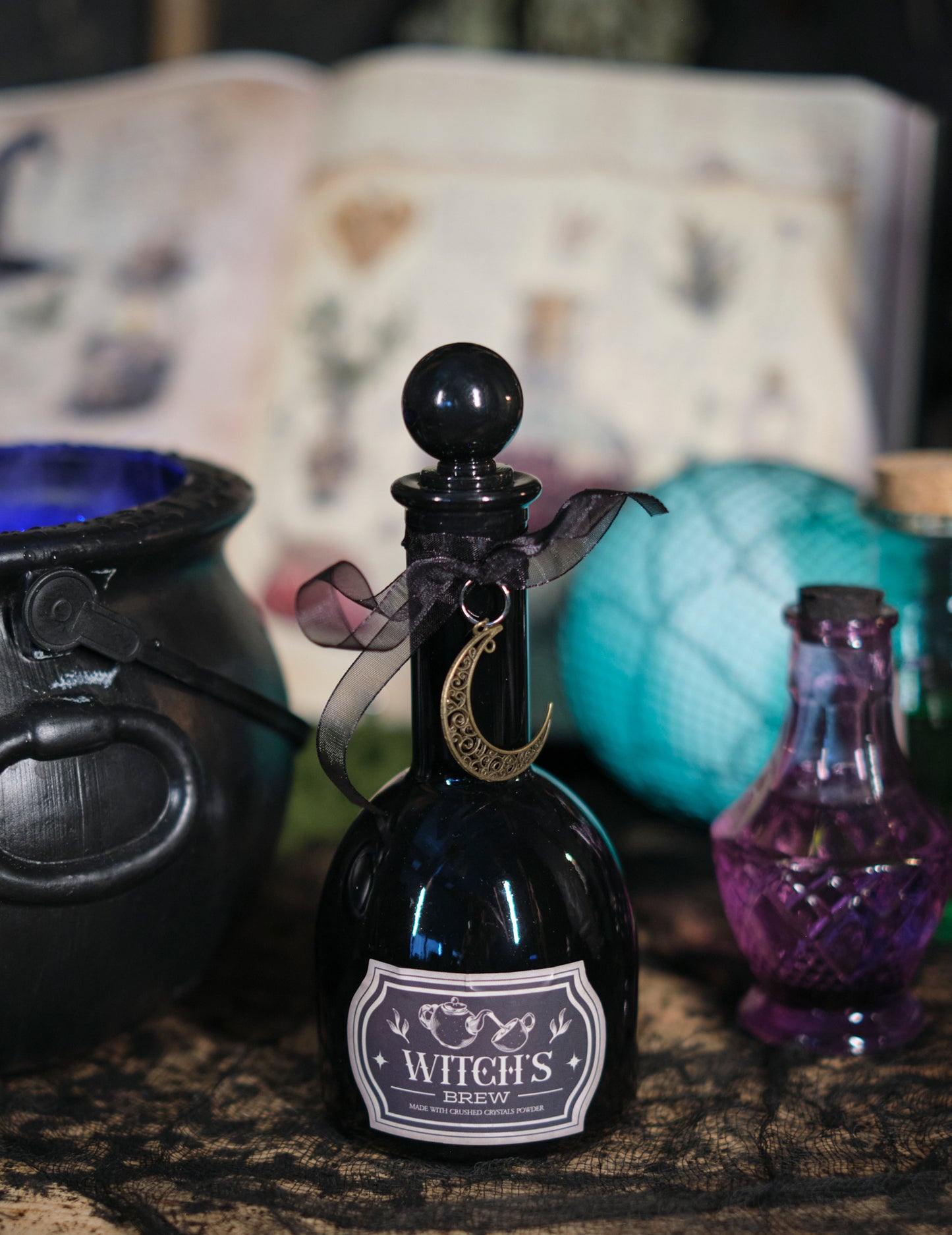 Čarodejnica čierna mágia fľaštička 19,5 cm