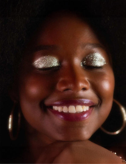 Strieborný trblietavý gél Runway Si si la paillette 10 ml 