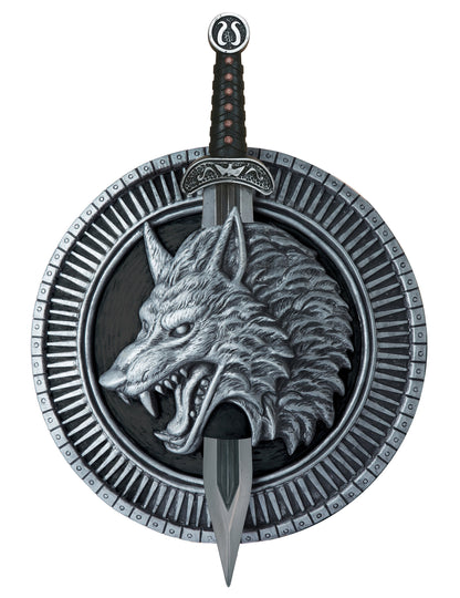 Glaive a Warrior Shield s dospelým vlkom