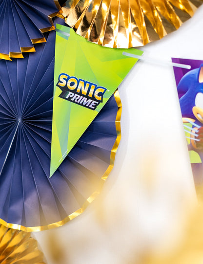 Détail du logo sur un fanion de la guirlande à fanions Sonic Prime
