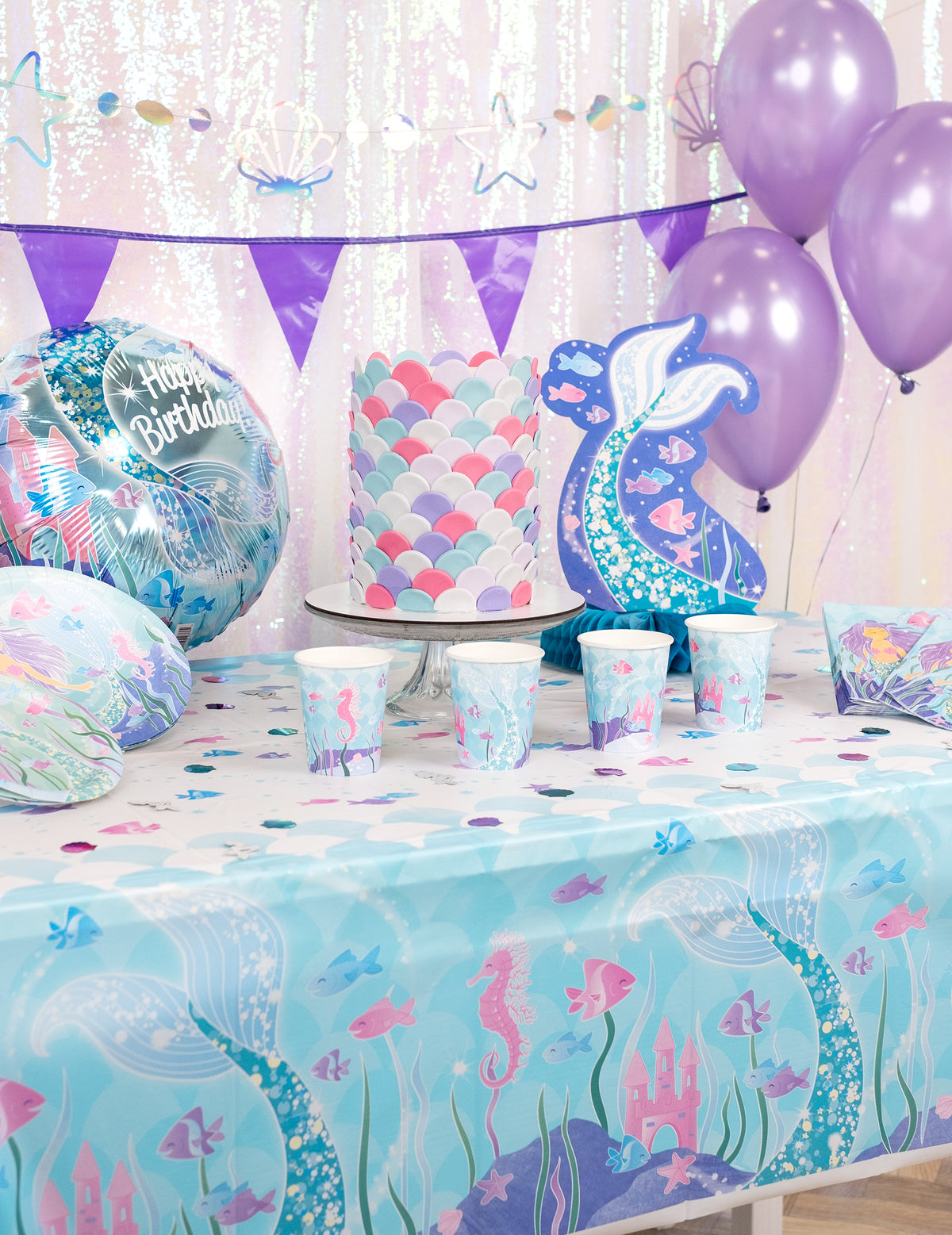 Décoration d'anniversaire thème sirène de la guirlande à mini fanions violette