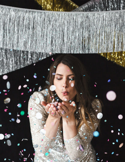 Girlanda zo strieborných strapcov 135 cm