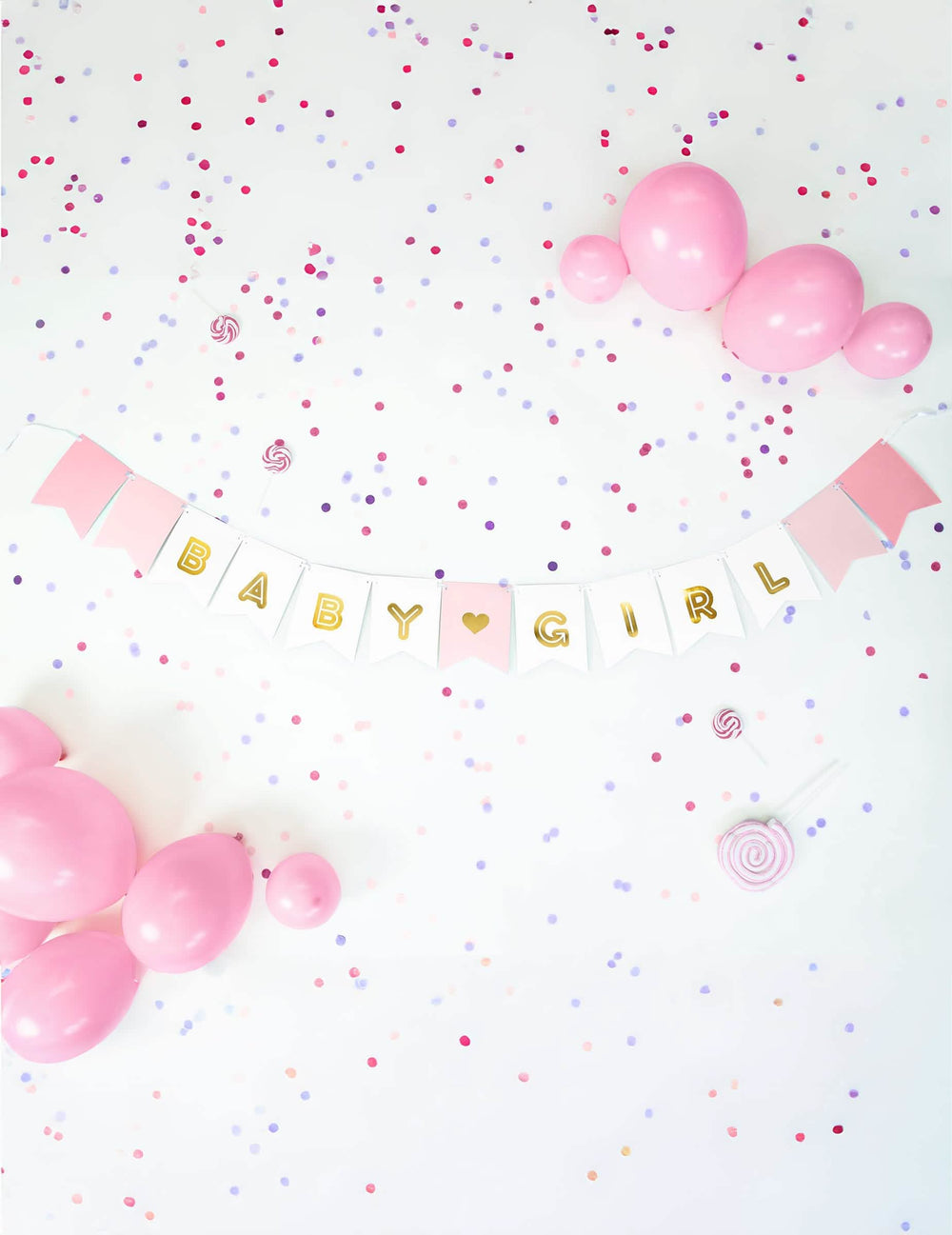 Scéna s balóny a konfety z kartónovej girlandy baby girl na baby shower