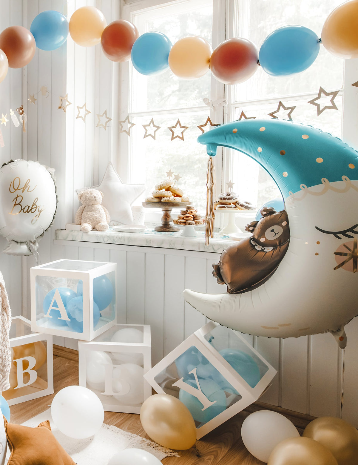 Décoration de fenêtre de la guirlande en carton étoiles pour fête dorée