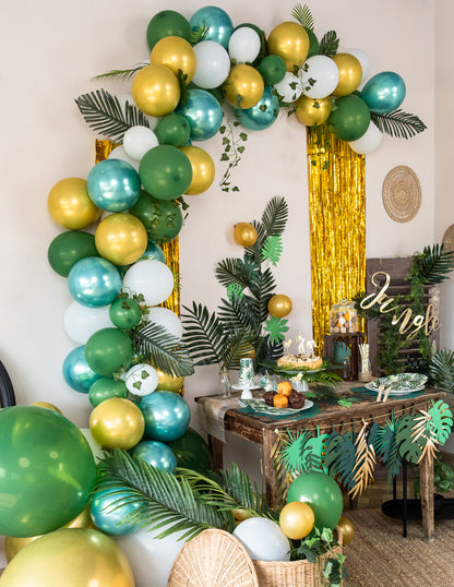 Súprava tropického balónového oblúka s 86 balónmi s brečtanom, palmami a listami monstery pre elegantnú dekoráciu.