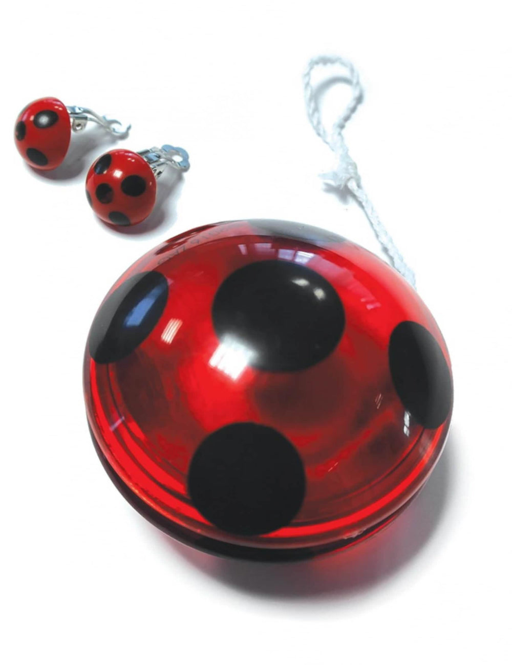Detail doplnky sady Yoyo a náušníc Ladybug™