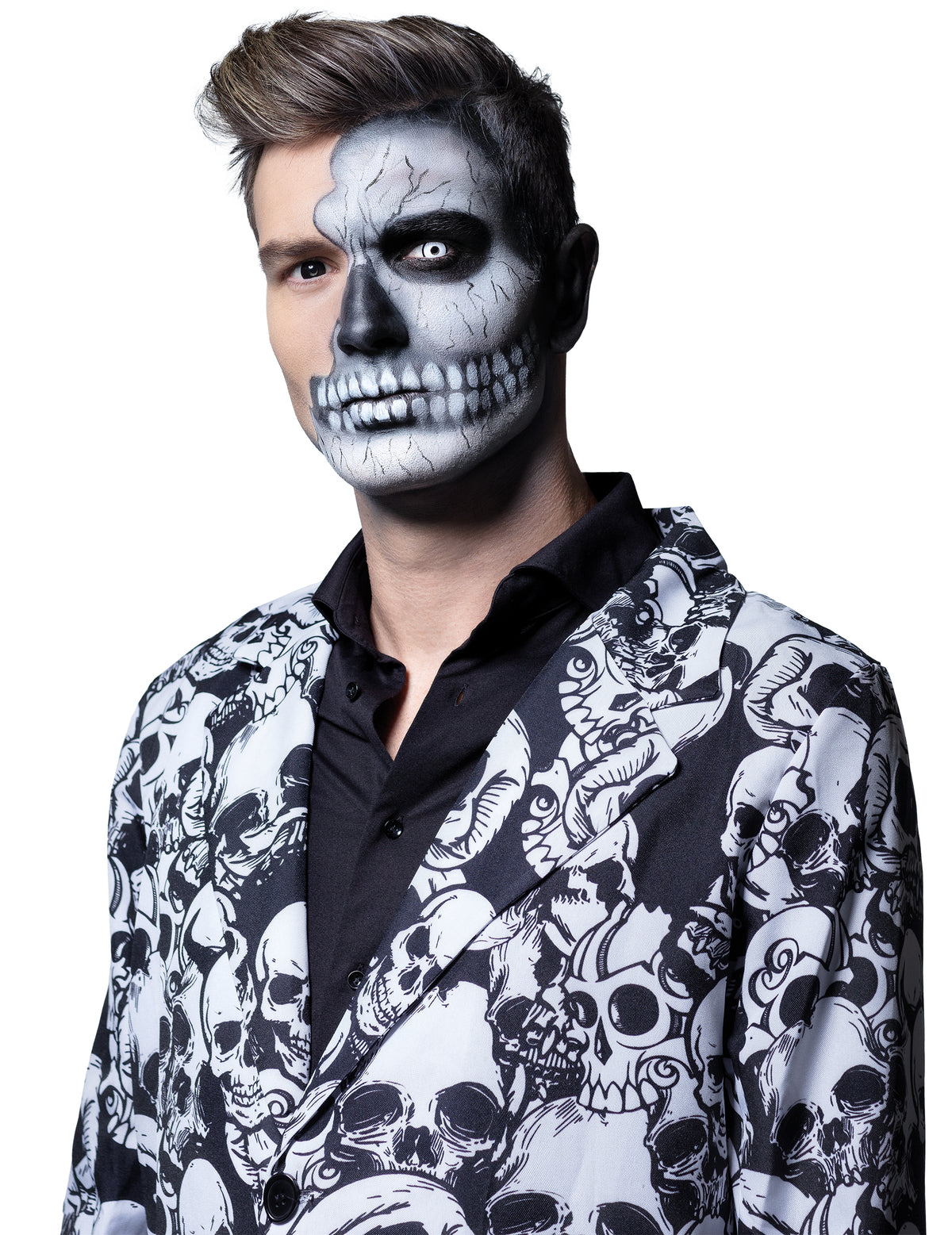 Mise en situation avec maquillage de squelette des lentilles duo noir et blanc pour adulte