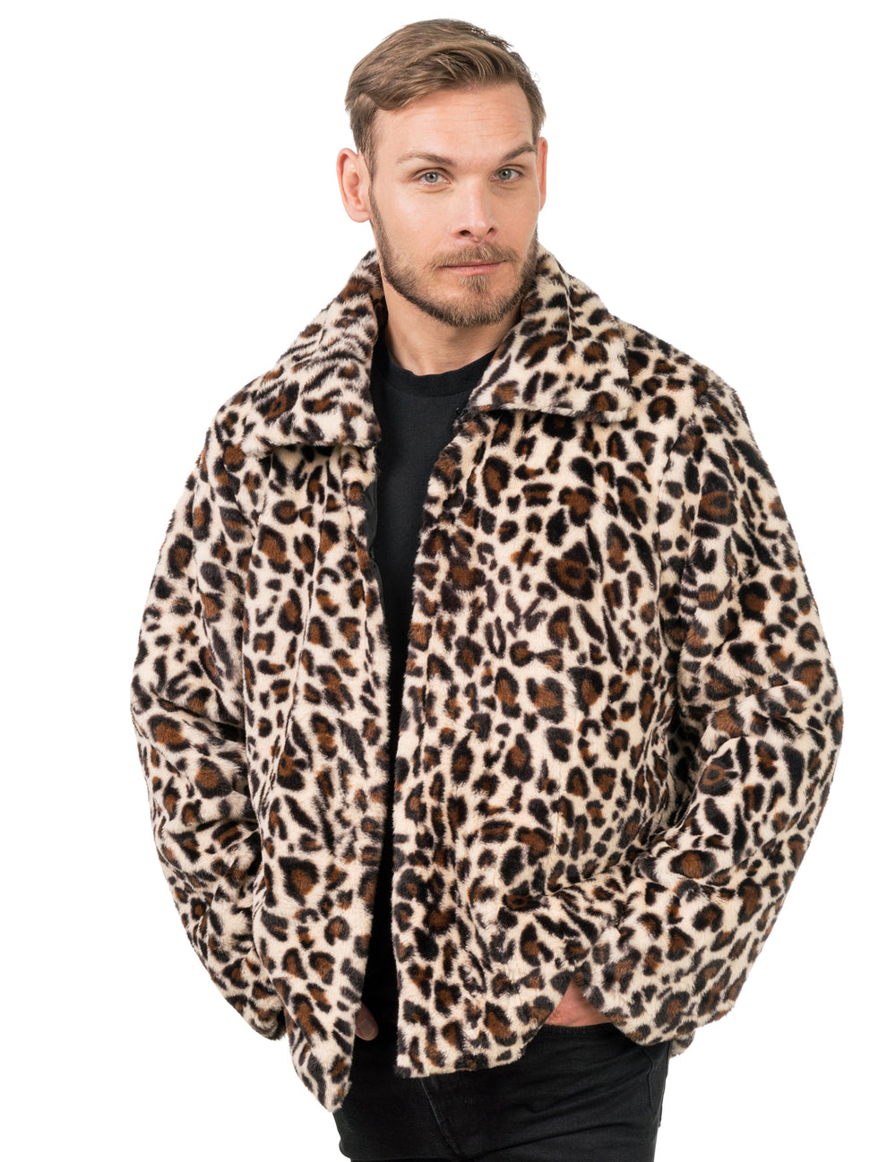 Vue de face du manteau en fausse fourrure léopard