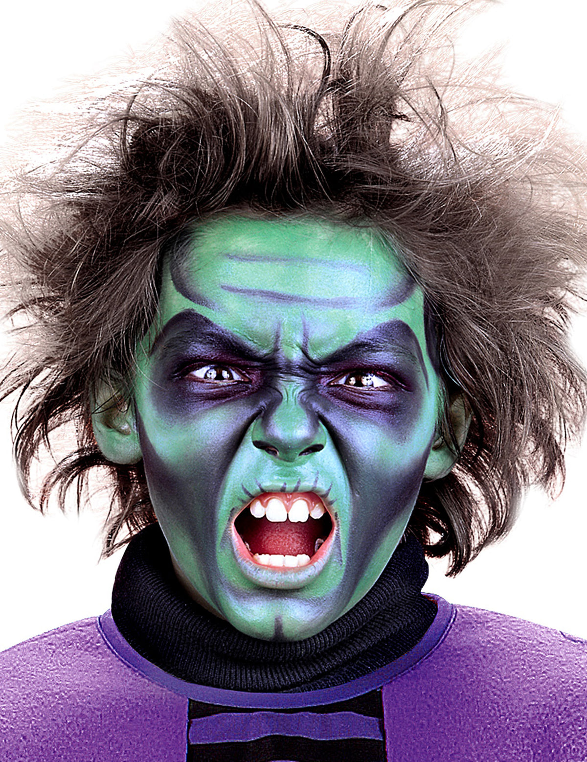 Rendu sur le visage du maquillage de monstre