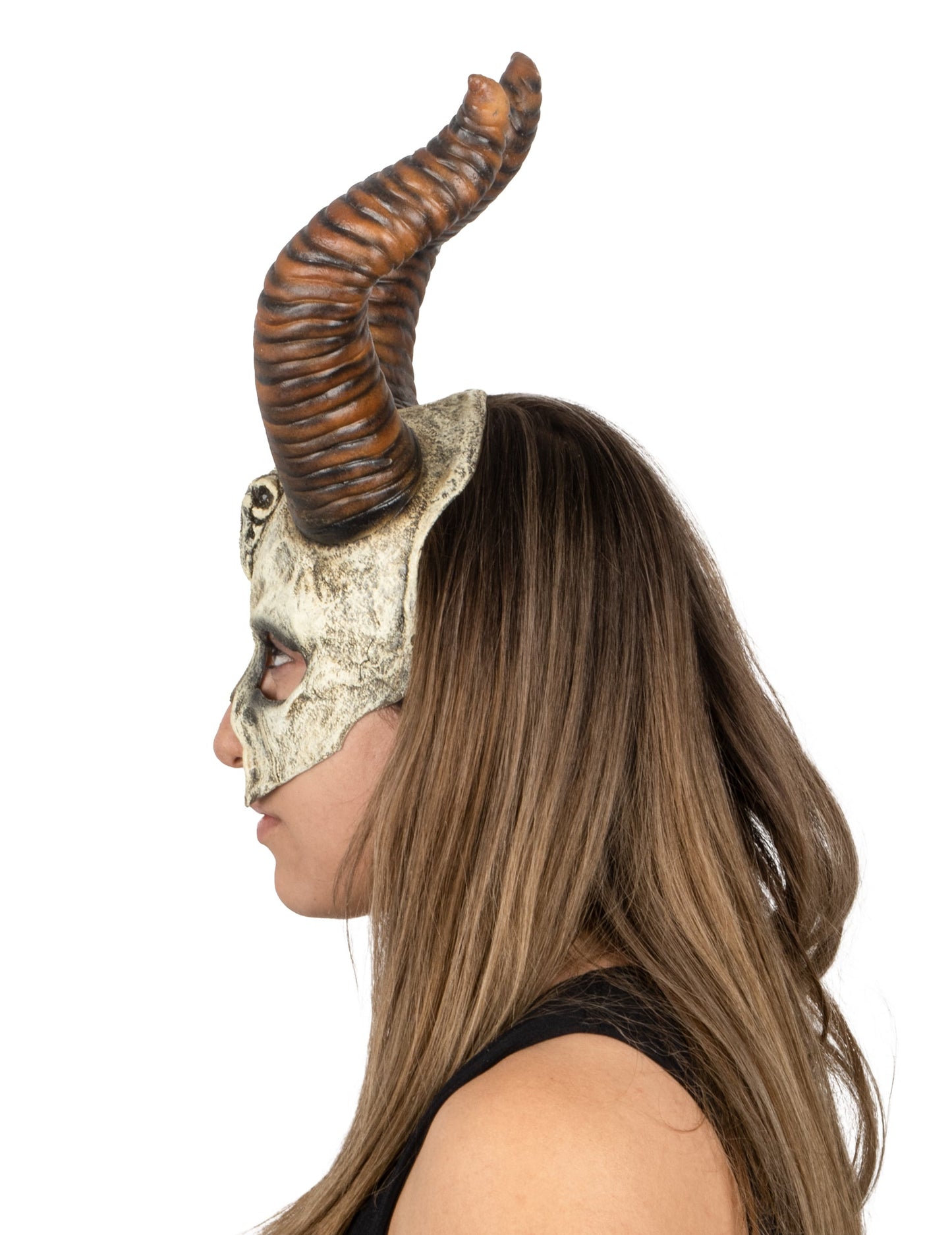 Vue de profil du masque crâne de buffle
