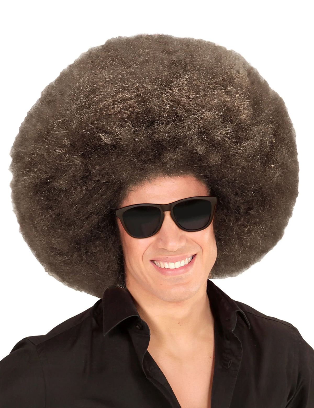 Gros plan sur le volume de la perruque extra volume afro