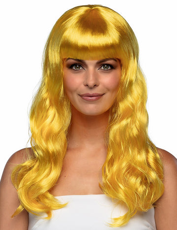 Žena žltá dlhá parochňa