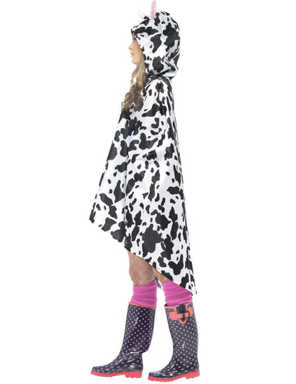 Bočný pohľad na dospelé kravičkové pončo