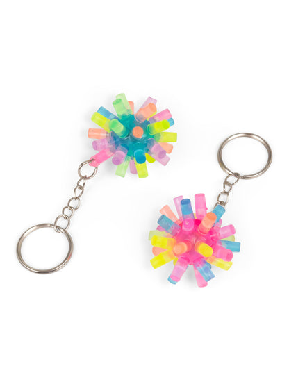 Svietiaca kľúčenka s hrotmi