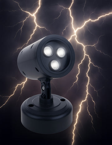 Projektor bleskov so zvukom hromu