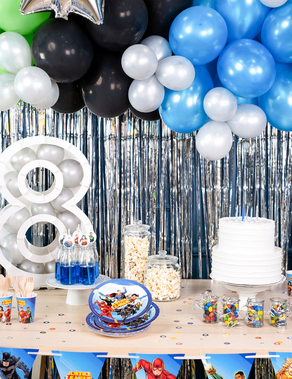 Mise en situation en décoration de fête du rideau scintillant argent
