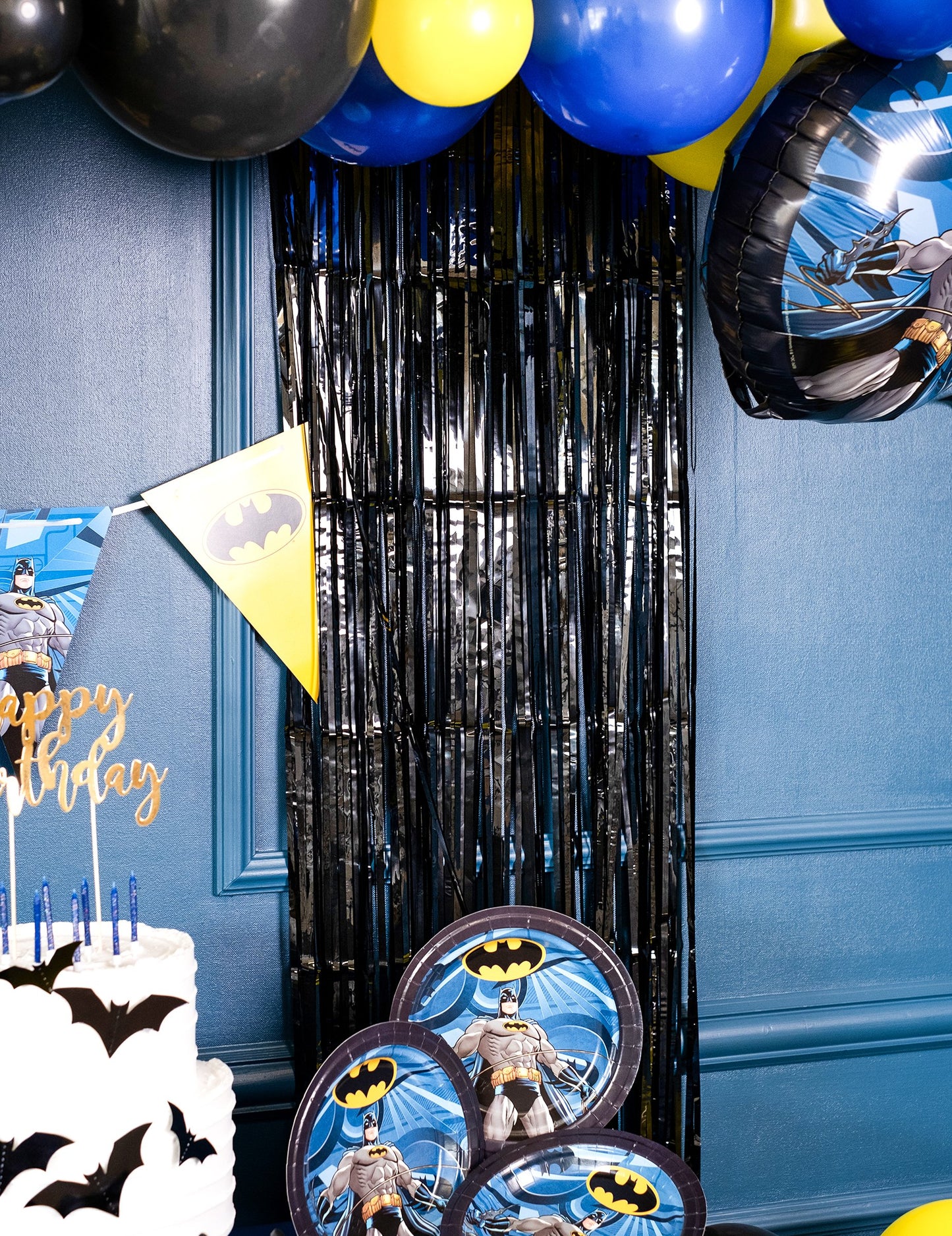 Mise en scène d'anniversaire Batman du rideau scintillant pour fête noir