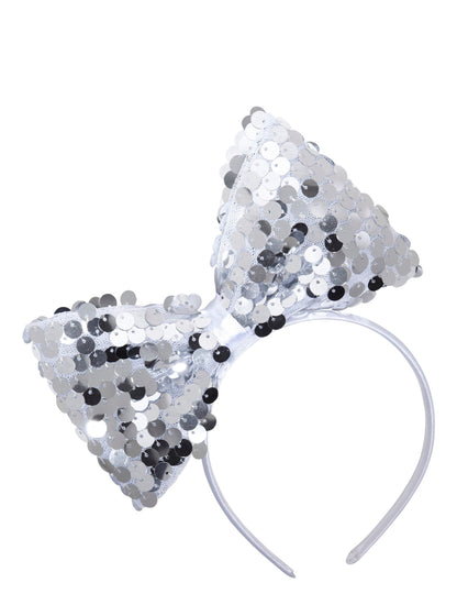 Čelenka strieborného uzla s dospelými flitrami