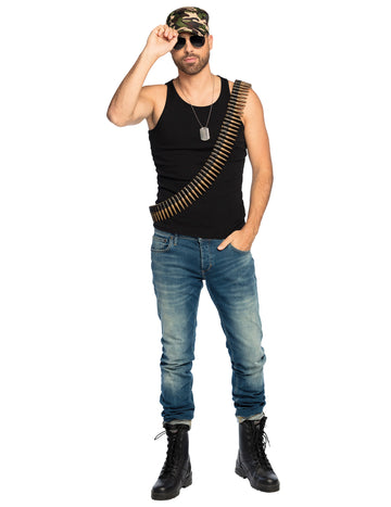 Sada dospelých vojenských vojakov